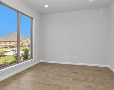 10918 Spring Wind Drive - Photo Thumbnail 4