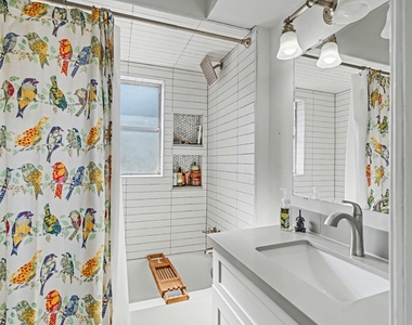 2804 Arlington Street - Photo Thumbnail 8