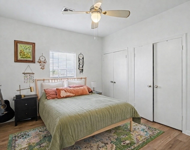 2804 Arlington Street - Photo Thumbnail 6