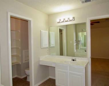 11126 Cactus Point Court - Photo Thumbnail 12