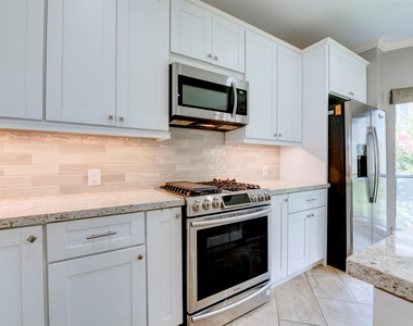 34 Waugh Drive - Photo Thumbnail 17