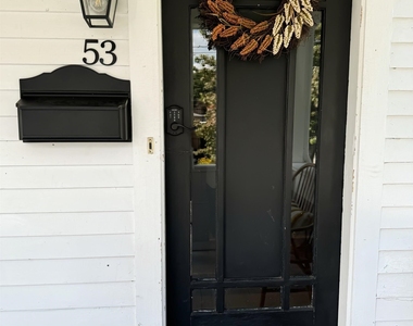 53 Thompson - Photo Thumbnail 16