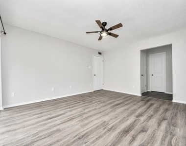 1818 Augusta Drive - Photo Thumbnail 26