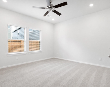 8018 Fijian Cypress Drive - Photo Thumbnail 14
