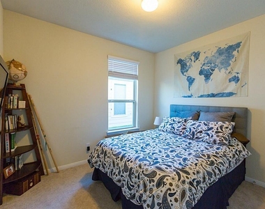 6535 Dayridge Lane - Photo Thumbnail 5