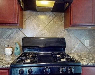3202 Cabin Wood Way - Photo Thumbnail 5