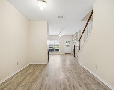 2930 Grants Lake Boulevard - Photo Thumbnail 7