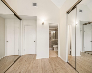 2930 Grants Lake Boulevard - Photo Thumbnail 25