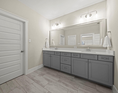 18507 Parkland Square Place - Photo Thumbnail 17