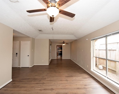 2513 Harpers Ferry Drive - Photo Thumbnail 16