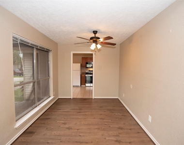 2513 Harpers Ferry Drive - Photo Thumbnail 7