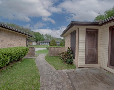 2513 Harpers Ferry Drive - Photo Thumbnail 6