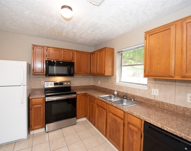 2513 Harpers Ferry Drive - Photo Thumbnail 8