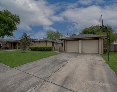 2513 Harpers Ferry Drive - Photo Thumbnail 2