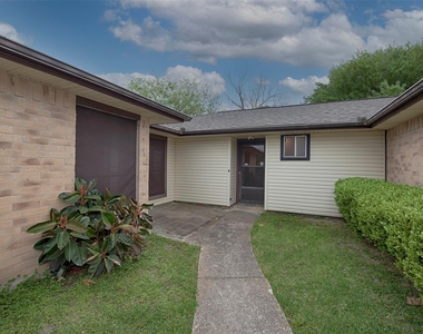 2513 Harpers Ferry Drive - Photo Thumbnail 4