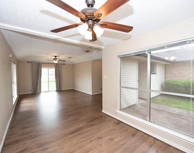 2513 Harpers Ferry Drive - Photo Thumbnail 13
