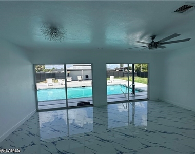 101 Edward Avenue - Photo Thumbnail 8