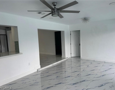 101 Edward Avenue - Photo Thumbnail 7