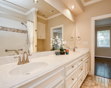 718 Roy Street - Photo Thumbnail 28
