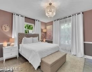 1902 Princess Court - Photo Thumbnail 11