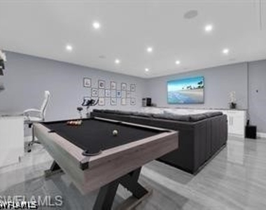 1902 Princess Court - Photo Thumbnail 14