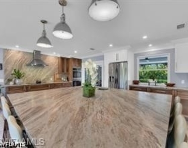 1902 Princess Court - Photo Thumbnail 1