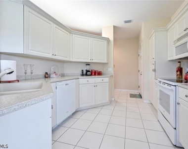 6065 Pinnacle Lane - Photo Thumbnail 3