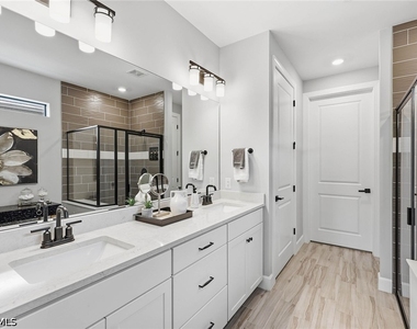 2738 Aviamar Circle - Photo Thumbnail 19