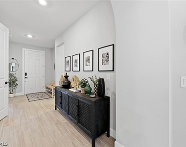 2738 Aviamar Circle - Photo Thumbnail 3