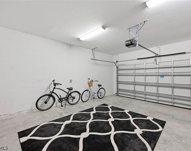 2738 Aviamar Circle - Photo Thumbnail 35