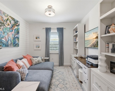 2738 Aviamar Circle - Photo Thumbnail 20