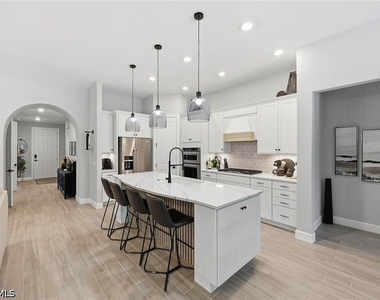 2738 Aviamar Circle - Photo Thumbnail 8