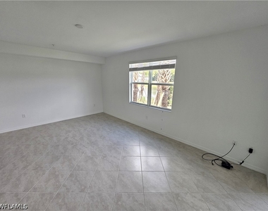 6007 Ellerston Way - Photo Thumbnail 9