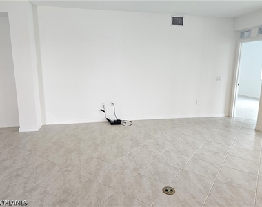 6007 Ellerston Way - Photo Thumbnail 5