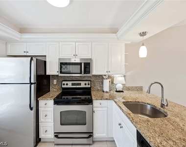 1015 Mainsail Drive - Photo Thumbnail 10