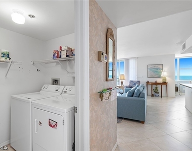 5550 Heron Point Drive - Photo Thumbnail 13