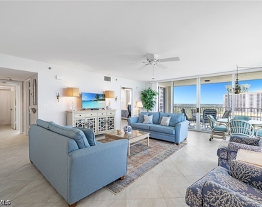 5550 Heron Point Drive - Photo Thumbnail 3