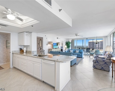 5550 Heron Point Drive - Photo Thumbnail 6