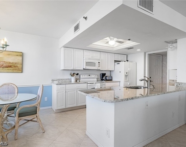 5550 Heron Point Drive - Photo Thumbnail 7