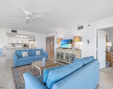5550 Heron Point Drive - Photo Thumbnail 4
