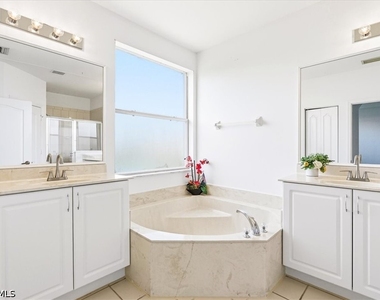 7070 Venice Way - Photo Thumbnail 20