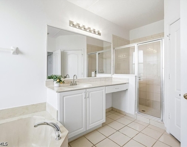7070 Venice Way - Photo Thumbnail 21