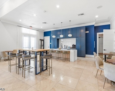 7070 Venice Way - Photo Thumbnail 37