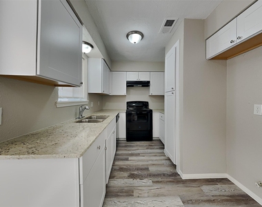 23034 Earlmist Drive - Photo Thumbnail 2