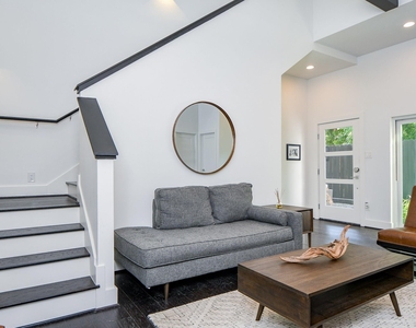 1903 Jack Oak Avenue - Photo Thumbnail 4