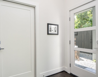 1903 Jack Oak Avenue - Photo Thumbnail 2