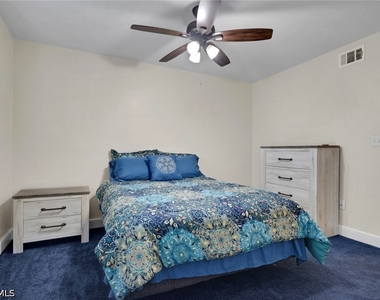 134 Cypress Way E - Photo Thumbnail 16