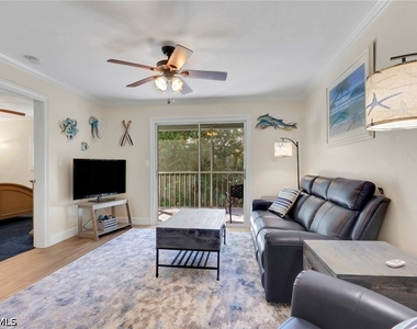 134 Cypress Way E - Photo Thumbnail 8