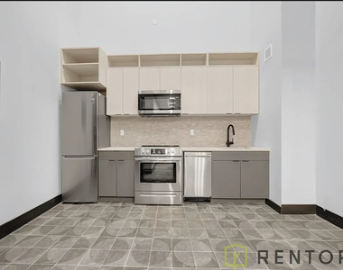 475 Grand Street - Photo Thumbnail 2