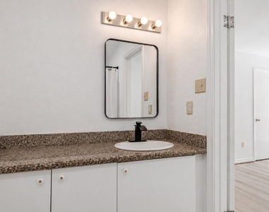 9616 Long Point Road - Photo Thumbnail 12